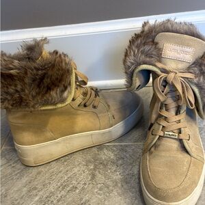 J/SLIDES Women's Brown Fur-Lined Winter Boots